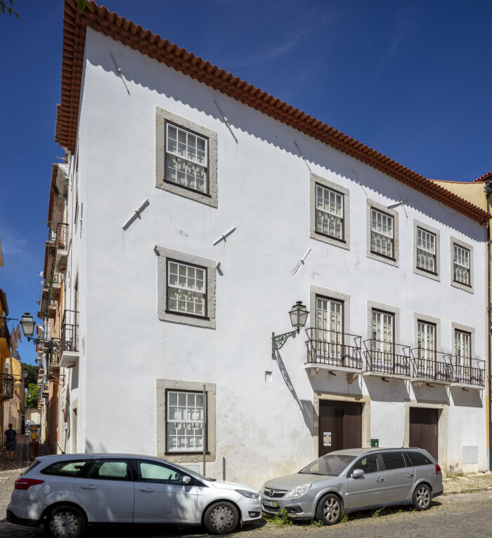 House in Largo Santa Cruz do Castelo
