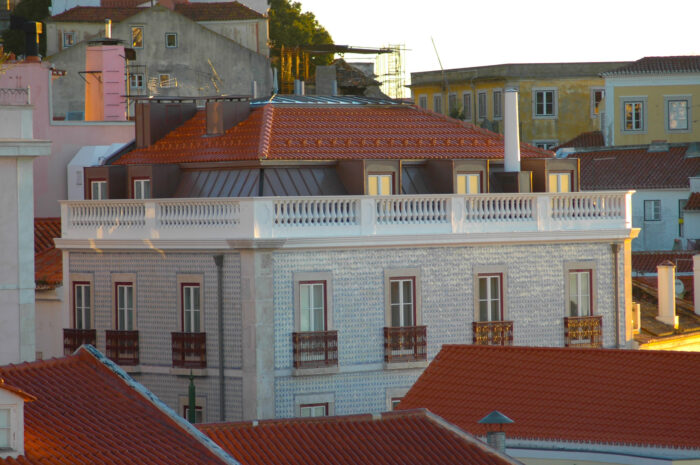 Edifício de Gaveto nas Escolas Gerais 2